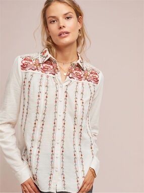 Anthropologie Akemi + Kin Blush Pink Embroidered Floral Button Down Shirt